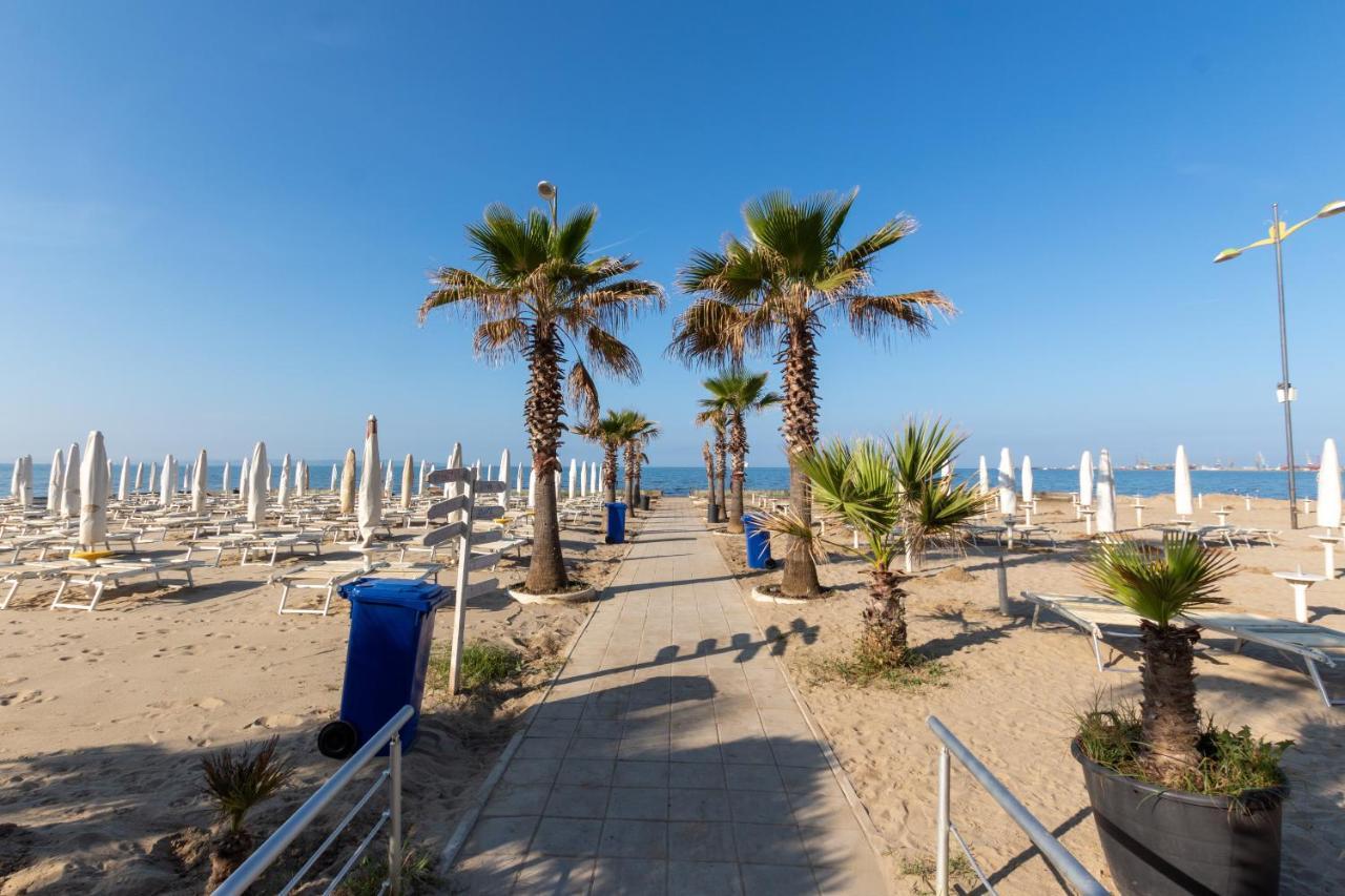 דורס Comfortable Apartment Next To The Beach מראה חיצוני תמונה
